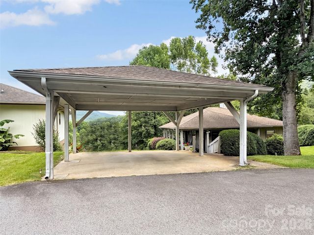 35 Talon Court, Waynesville, NC 28786