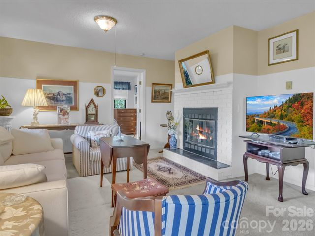 35 Talon Court, Waynesville, NC 28786