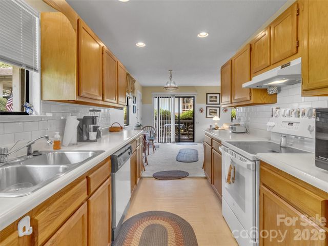 35 Talon Court, Waynesville, NC 28786