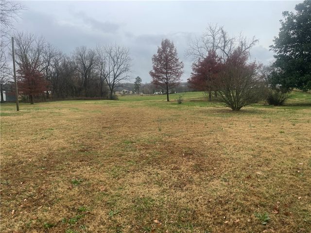 12129 Roy Jech Farm Road, Gentry, AR 72734