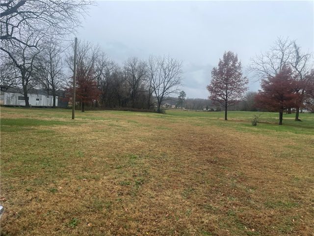 12129 Roy Jech Farm Road, Gentry, AR 72734