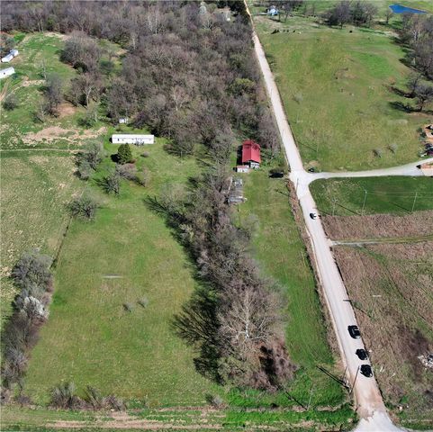 12129 Roy Jech Farm Road, Gentry, AR 72734