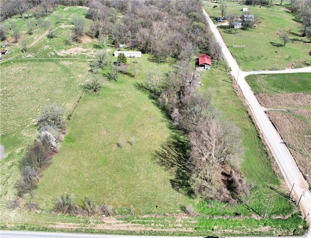 12129 Roy Jech Farm Road, Gentry, AR 72734