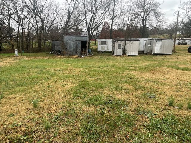 12129 Roy Jech Farm Road, Gentry, AR 72734