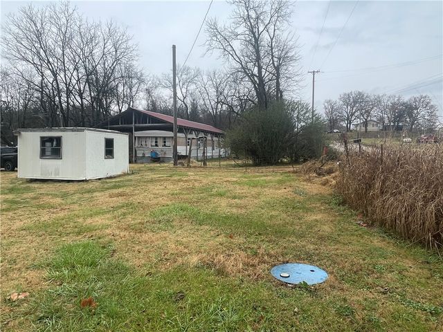 12129 Roy Jech Farm Road, Gentry, AR 72734