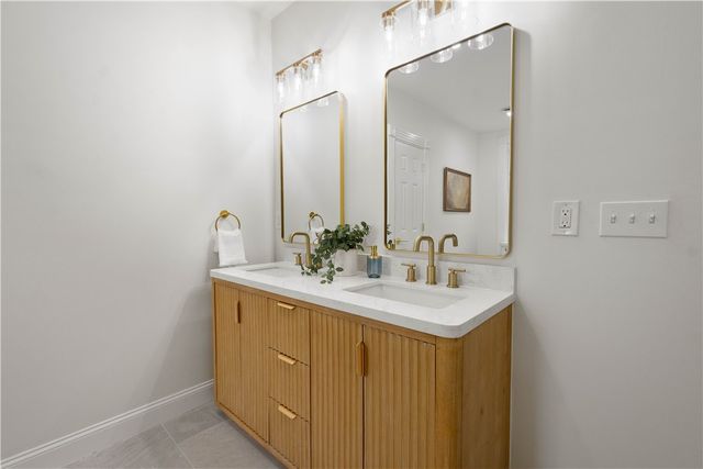 337 Fisk St, Lawrenceville, PA 15201