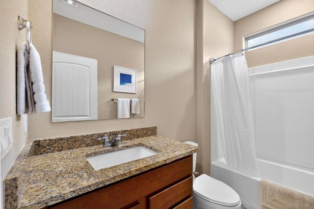 2927 KINGS CANYON Loop NE, Rio Rancho, NM 87144