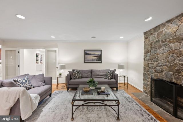 7616 HACKAMORE DR, Potomac, MD 20854