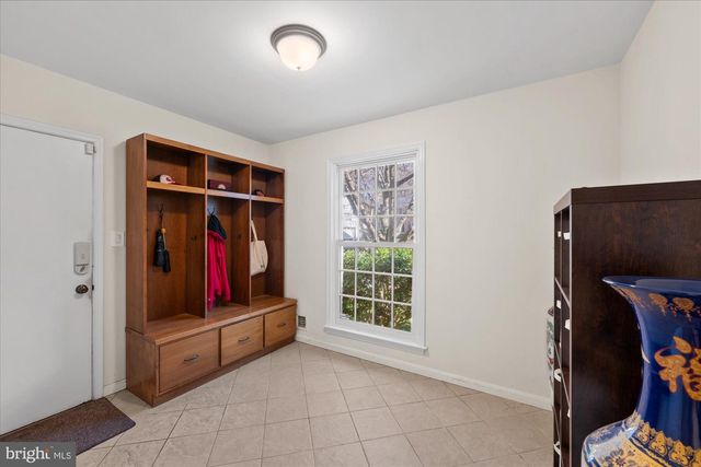 7616 HACKAMORE DR, Potomac, MD 20854