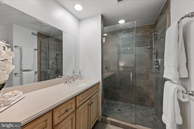 7616 HACKAMORE DR, Potomac, MD 20854