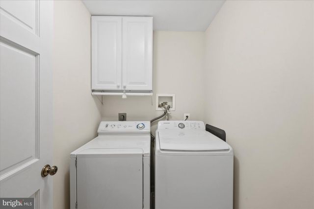 7616 HACKAMORE DR, Potomac, MD 20854