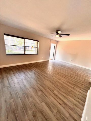 9050 NW 28th Street Unit 122, Coral Springs, FL 33065