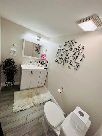 9050 NW 28th Street Unit 122, Coral Springs, FL 33065