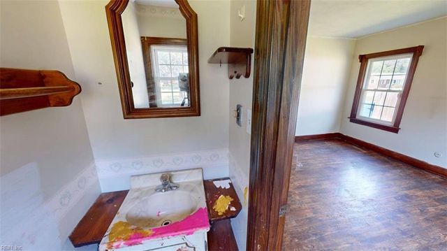 5217 Askew RD, Chesapeake, VA 23321
