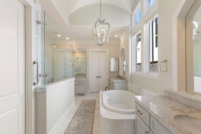 6806 E Warwick Lake Lane, Spring, TX 77389
