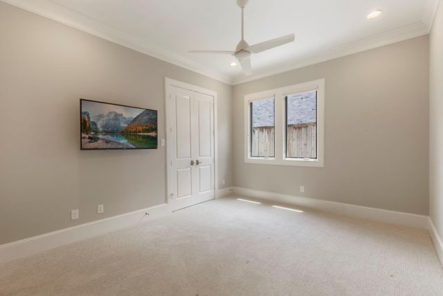 6806 E Warwick Lake Lane, Spring, TX 77389