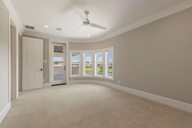 6806 E Warwick Lake Lane, Spring, TX 77389