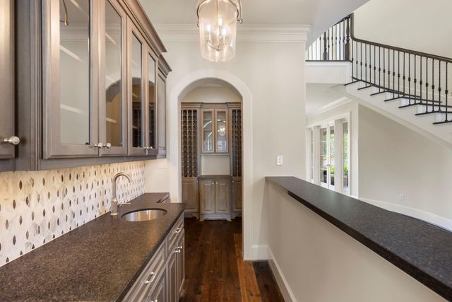 6806 E Warwick Lake Lane, Spring, TX 77389