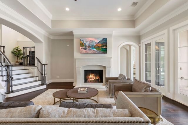 6806 E Warwick Lake Lane, Spring, TX 77389