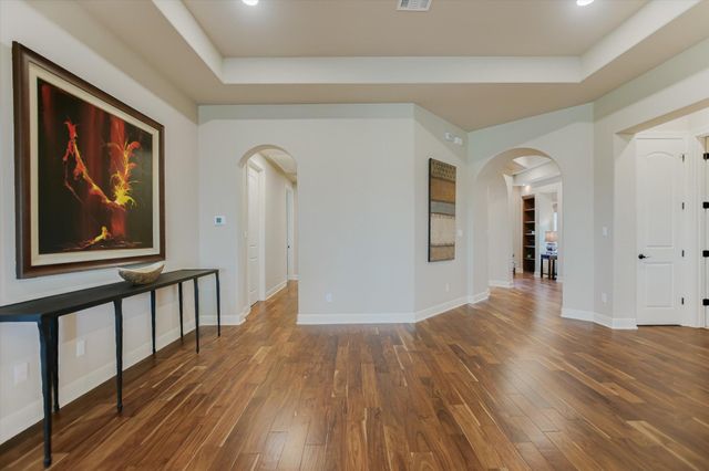 2210 University Club DR 4B, Austin, TX 78732