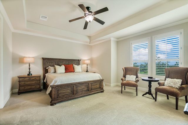 2210 University Club DR 4B, Austin, TX 78732