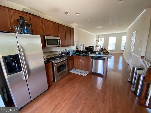 15651 JOHN DISKIN CIR, Woodbridge, VA 22191