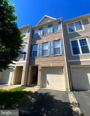 15651 JOHN DISKIN CIR, Woodbridge, VA 22191