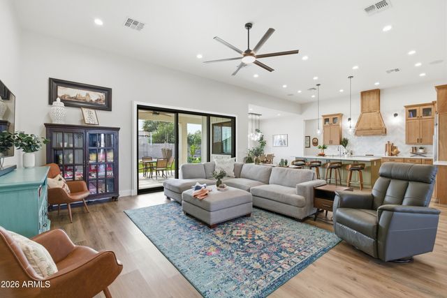 20015 E RIGGS Road, Queen Creek, AZ 85142