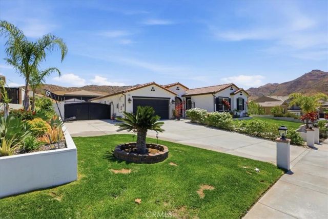 7528 Haystack Loop, Riverside, CA 92507