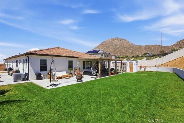 7528 Haystack Loop, Riverside, CA 92507