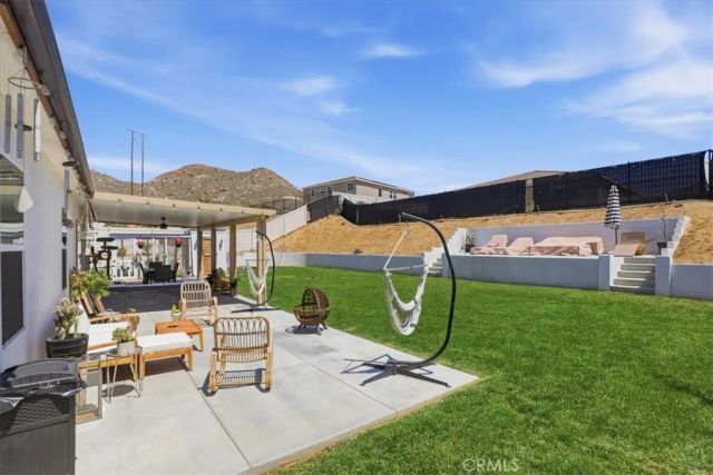 7528 Haystack Loop, Riverside, CA 92507