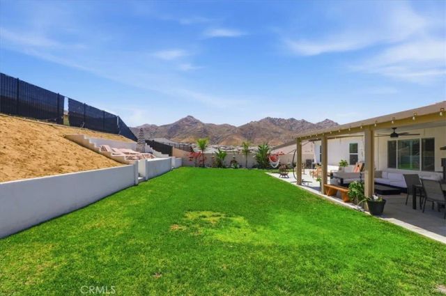7528 Haystack Loop, Riverside, CA 92507