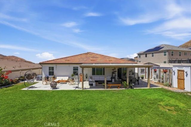 7528 Haystack Loop, Riverside, CA 92507