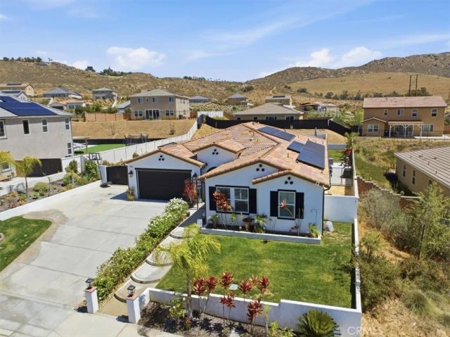7528 Haystack Loop, Riverside, CA 92507