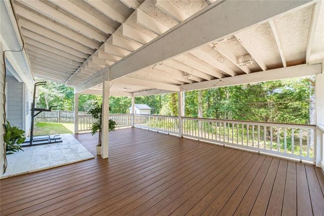660 Tribble Creek Drive, Grayson, GA 30017