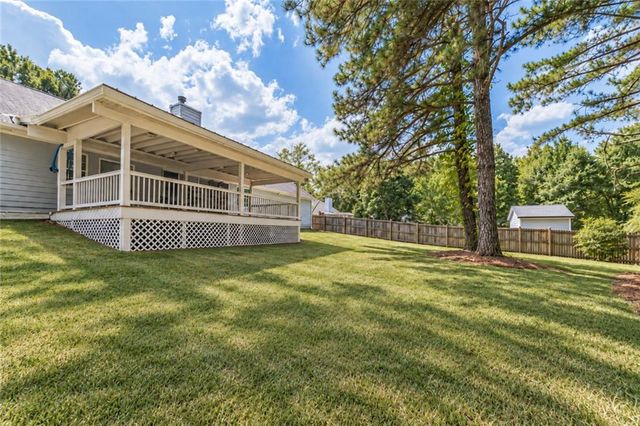660 Tribble Creek Drive, Grayson, GA 30017