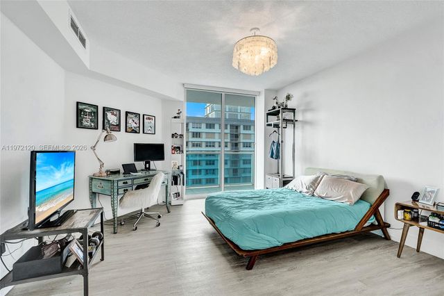 1881 79th St Cswy 1404, North Bay Village, FL 33141