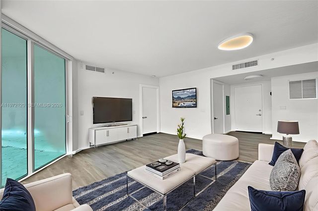 1881 79th St Cswy 1404, North Bay Village, FL 33141