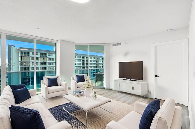 1881 79th St Cswy 1404, North Bay Village, FL 33141