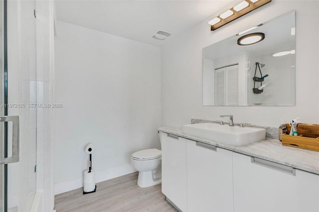 1881 79th St Cswy 1404, North Bay Village, FL 33141