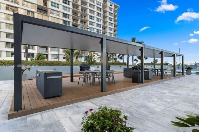 1881 79th St Cswy 1404, North Bay Village, FL 33141