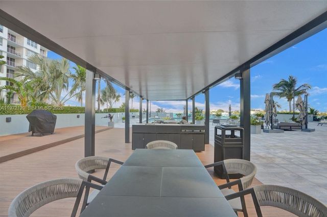 1881 79th St Cswy 1404, North Bay Village, FL 33141