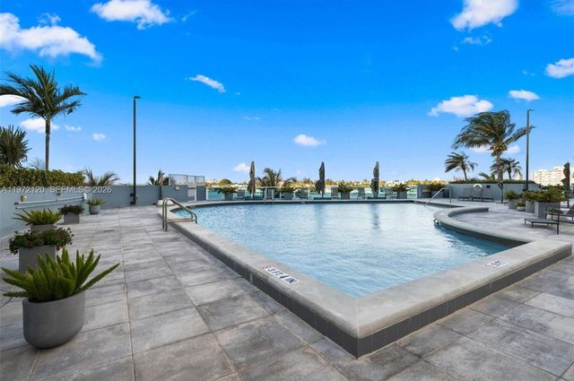 1881 79th St Cswy 1404, North Bay Village, FL 33141