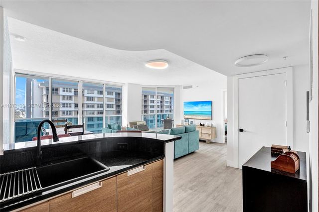 1881 79th St Cswy 1404, North Bay Village, FL 33141