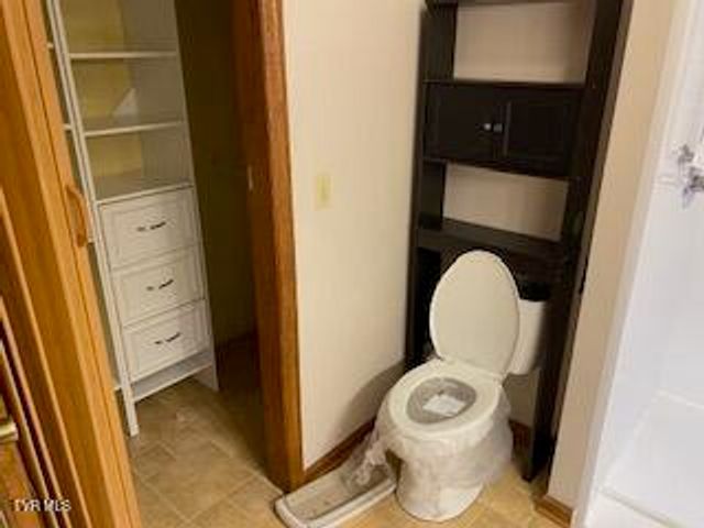 1201 Eastbrook Drive, Kingsport, TN 37663