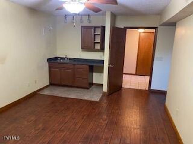 1201 Eastbrook Drive, Kingsport, TN 37663