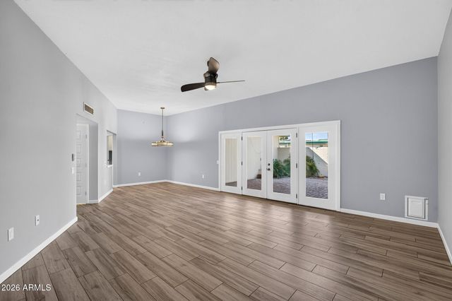 10554 W OCOTILLO Drive, Sun City, AZ 85373