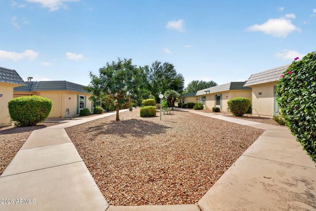 10554 W OCOTILLO Drive, Sun City, AZ 85373