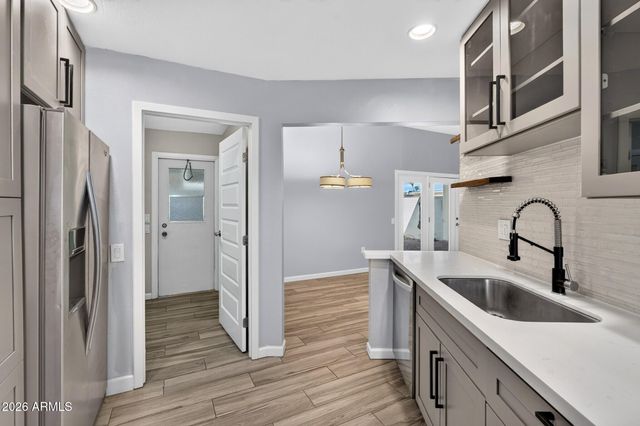 10554 W OCOTILLO Drive, Sun City, AZ 85373