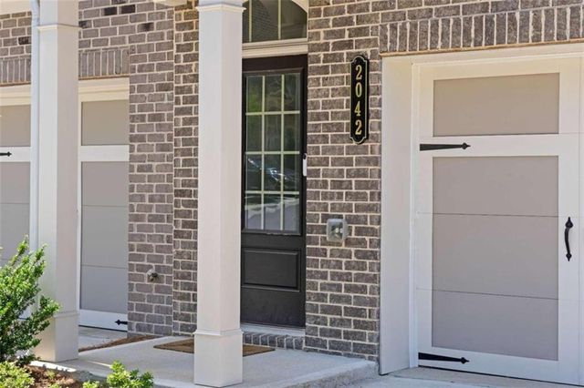 2042 Violet Lane, Brookhaven, GA 30319